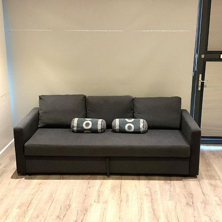 Modern Studio Flat Near Highbury & Islington Station Лондон Екстериор снимка