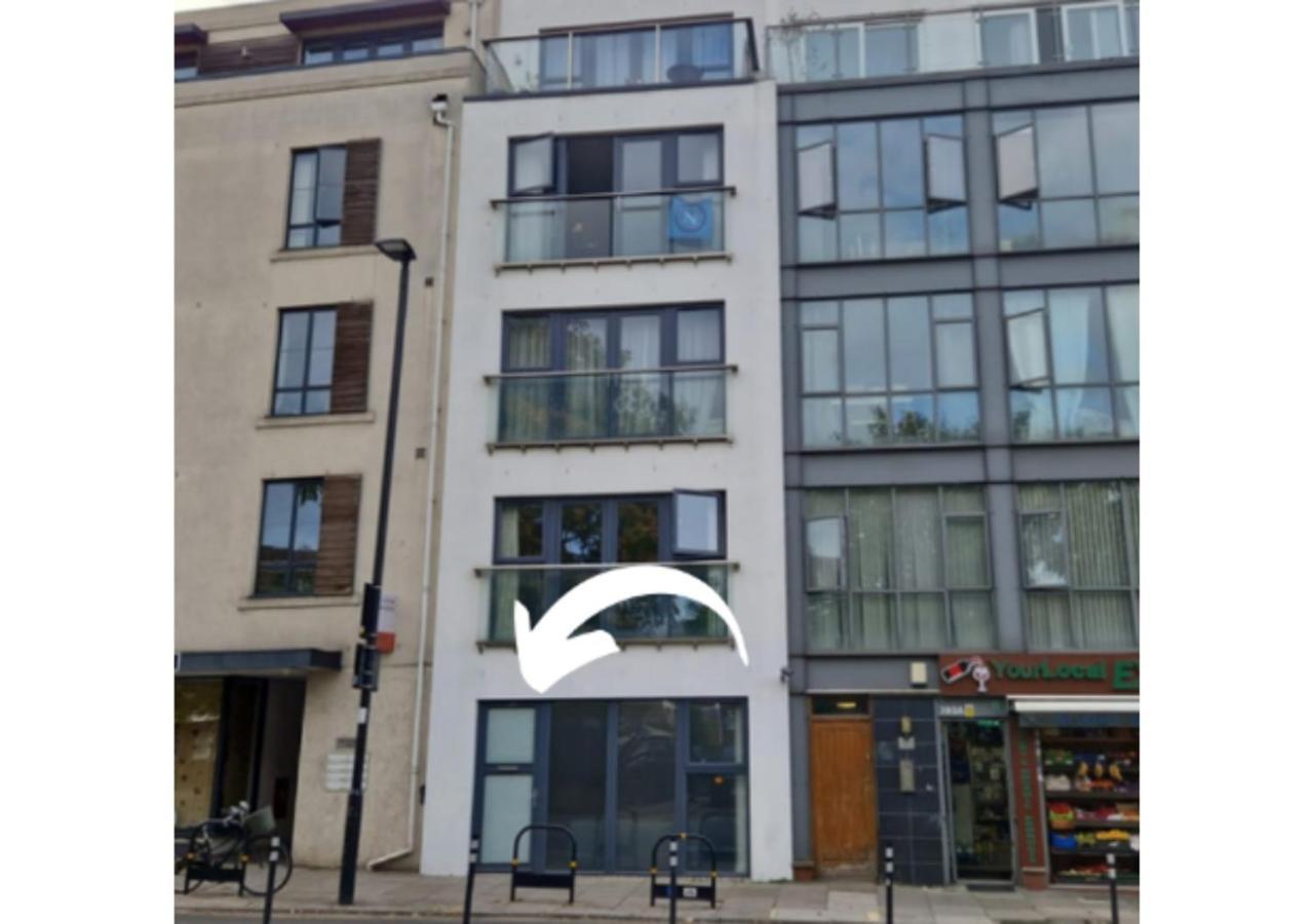 Modern Studio Flat Near Highbury & Islington Station Лондон Екстериор снимка