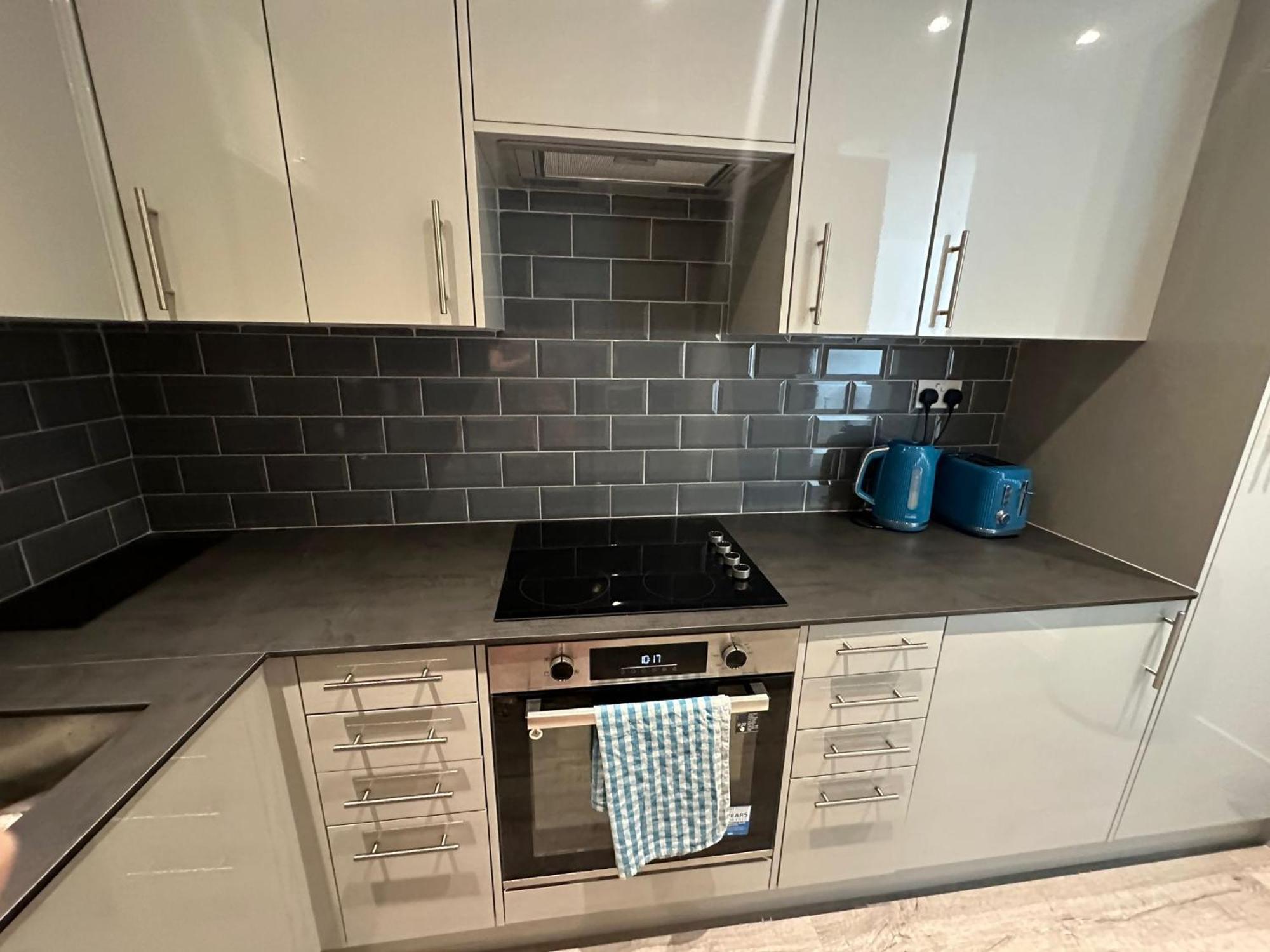 Modern Studio Flat Near Highbury & Islington Station Лондон Екстериор снимка