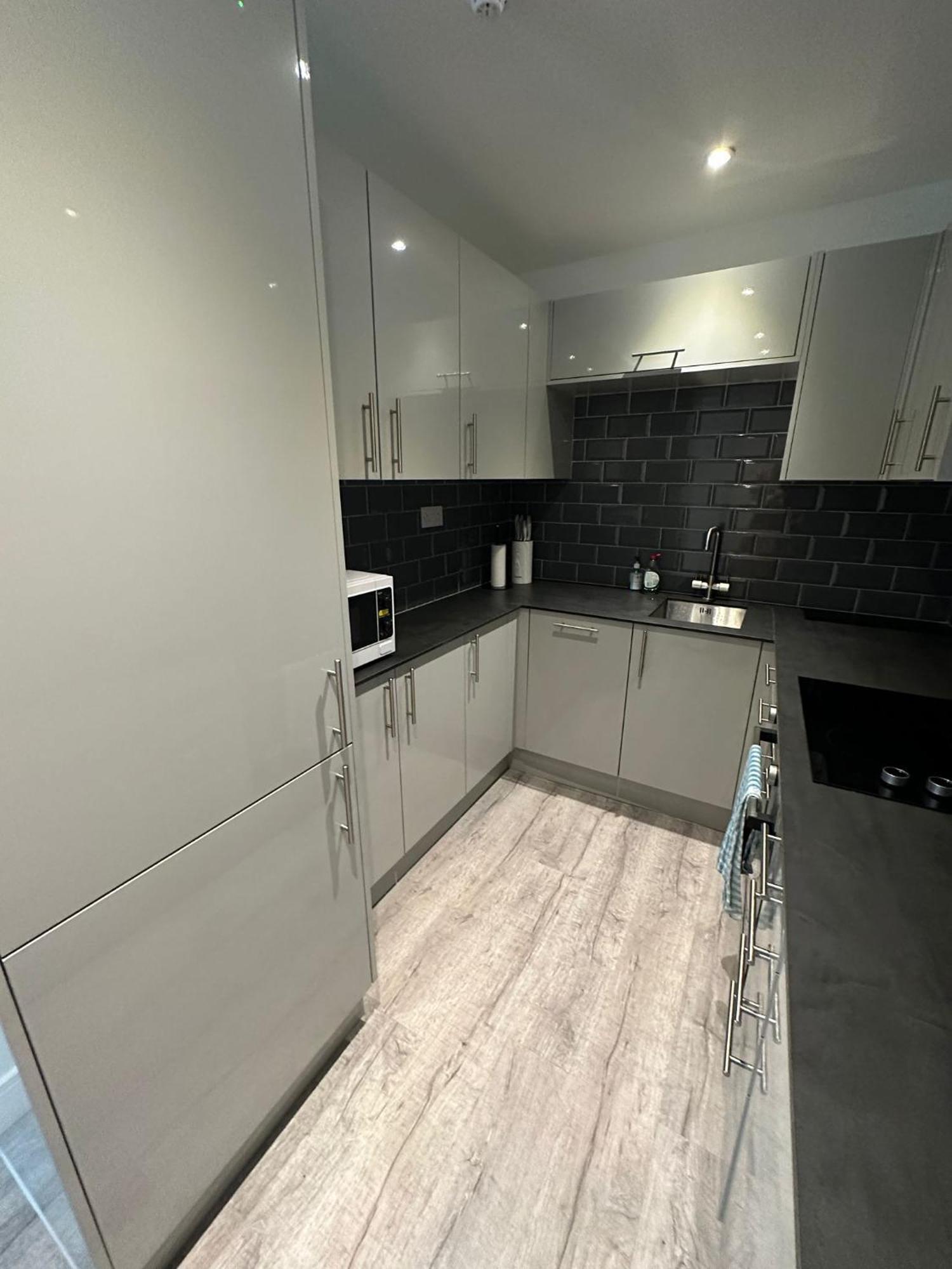 Modern Studio Flat Near Highbury & Islington Station Лондон Екстериор снимка