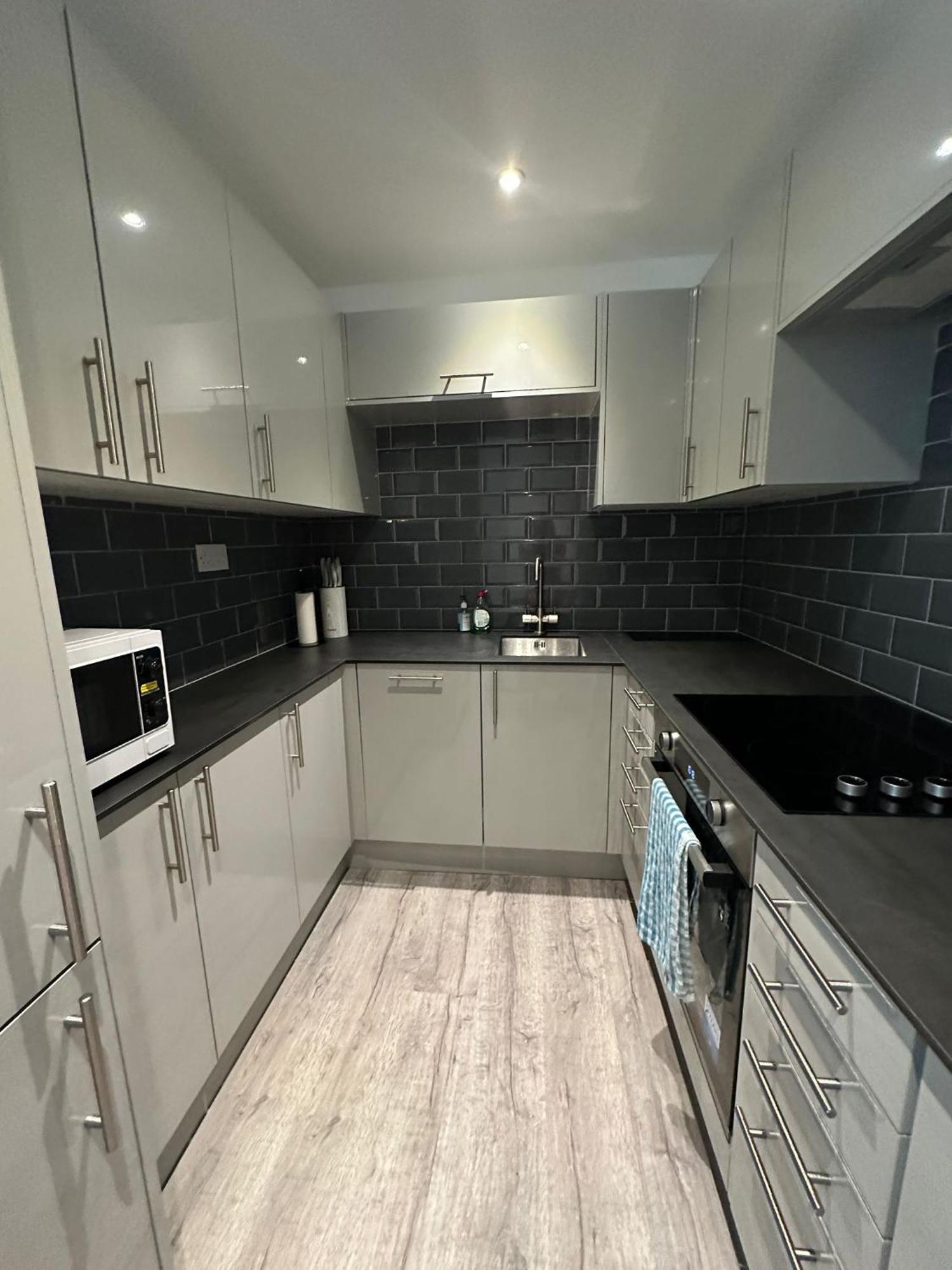 Modern Studio Flat Near Highbury & Islington Station Лондон Екстериор снимка